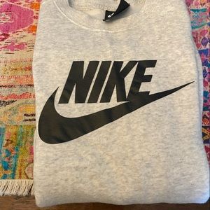 Boys Nike size L sweatshirt